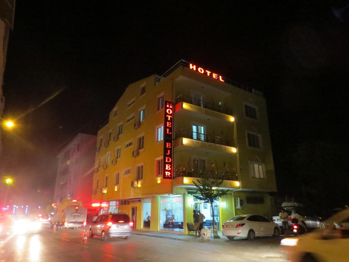 埃贾德酒店 埃杰阿巴德 外观 照片